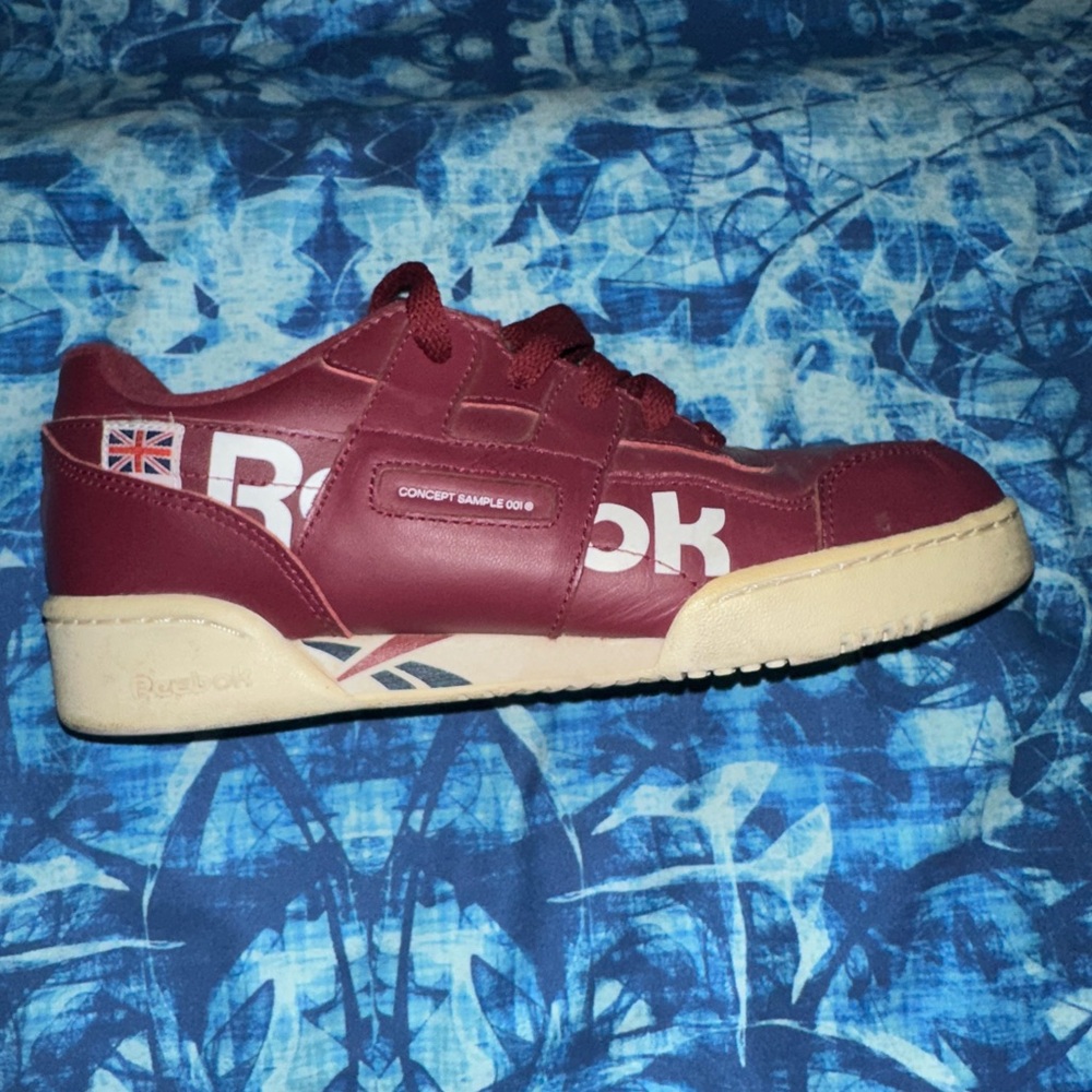 Reebok Classic Sample Concept 001  Maroon Athletic Footwear size 6